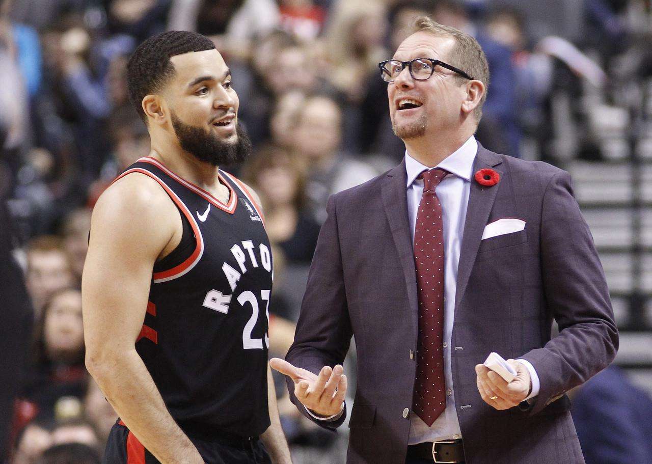 同时也让球 同时也让球